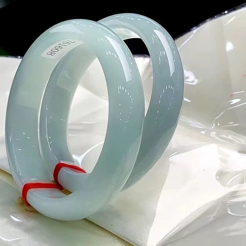 Old Mine Icy Burmese Bracelet, - Lighting review and price